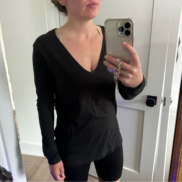 NWT! Polo Ralph Lauren Women's V-Neck Long Sleeve Top - Picture 2 of 7